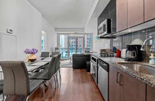 Yonge-Eglinton Apartment | The Best Location 2 Bedroom Condo in Heart Downtown Toronto