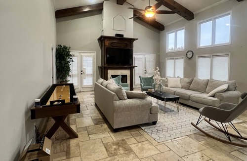 Clodine House | The best new clean best house in the area
