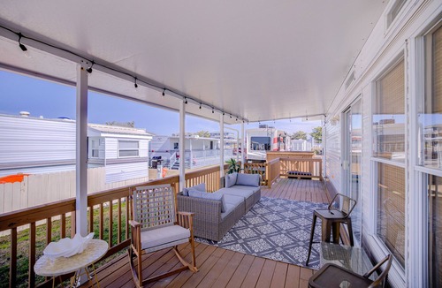 Sandbridge House | The BEST of BAY and Beach! Bungalow Bay, Sandbridge Beach, Virginia