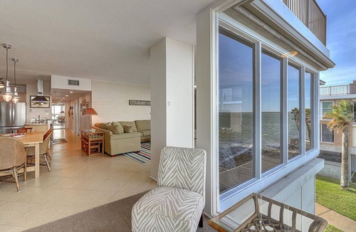 Port Aransas Condo | The best of the best at Channelview! Private fishing pier, large HEATED communi