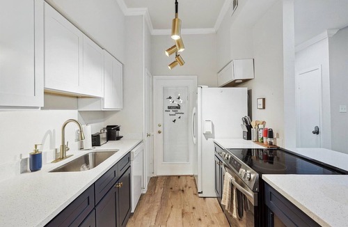 North Dallas Apartment | The Best of The North Dallas Area, Pool & Patio