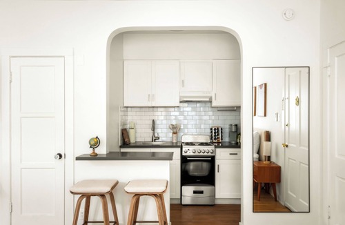 Miracle Mile Apartment | The Beverly Grove Hotel