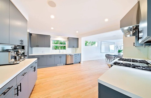 Beverly Glen Villa | The Beverly Hills Skyline Villa