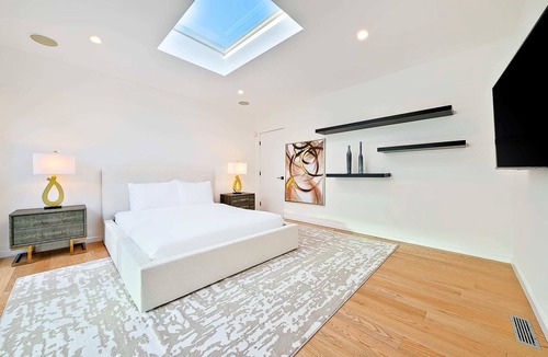 Beverly Glen Villa | The Beverly Hills Skyline Villa