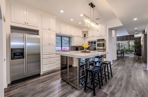 Beverly Glen Villa | The Beverly Hills Tree House