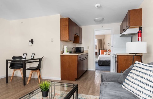 Beverly Hotel | The Beverly