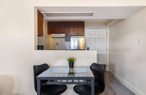 Beverly Hotel | The Beverly