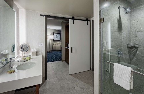 Boerne Hotel | The Bevy Hotel Boerne, a DoubleTree by Hilton