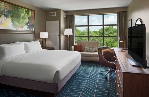 Boerne Hotel | The Bevy Hotel Boerne, a DoubleTree by Hilton