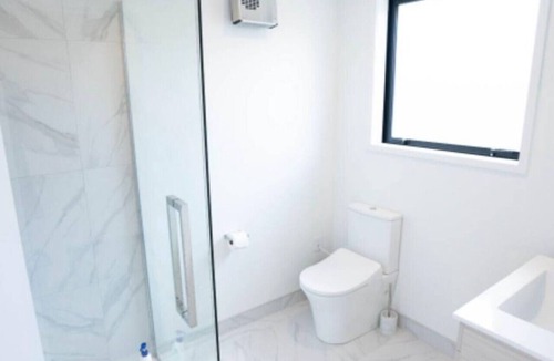 Lower Hutt House | The Biddle Haven: 2BR Retreat