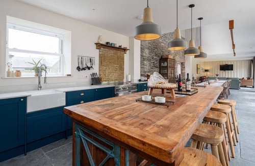 Kidwelly Apartment | The Big Barn - Tanylan Farm