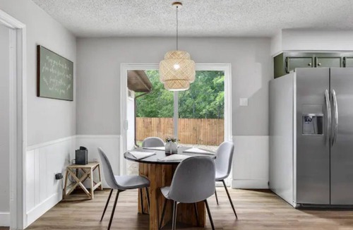 Original Town House | The Big Cozy Getaway