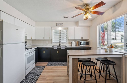 Princeton House | The Big Muddy Riverfront Bungalow