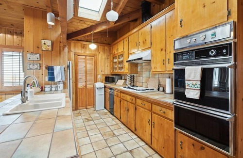 Pearblossom House | The Big Sky