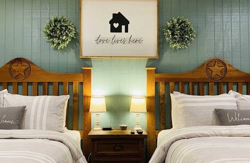 Amarillo Apartment | The Big Texan Airbnb!*Free 72oz Steak*