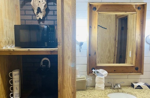 Amarillo Apartment | The Big Texan Double 123