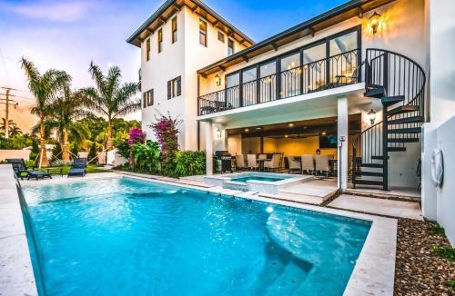 Saint Armands Key House | The Big Top
