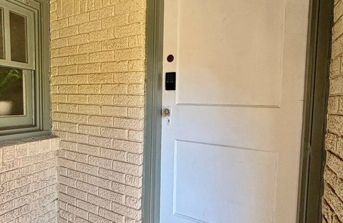 Tech Terrace Apartment | The Bijou Bungalow - 1BR/1BA - Close to Tech