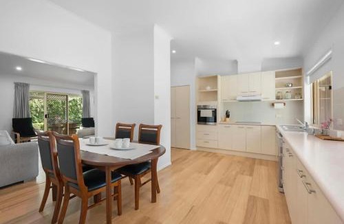 Bright Resort | The Birch House - Silver Birches Accommodation Bright