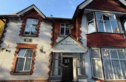 Horley House | The Birchwood Lodge