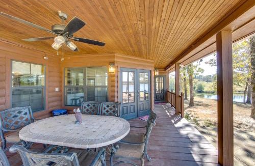 Edom House | ‘The Bird’ Cabin Peaceful Refuge in East Texas