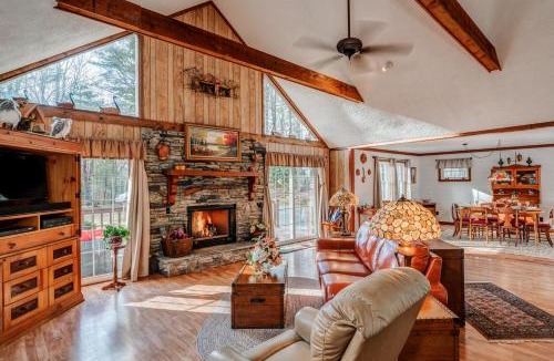 Sky Valley House | The Bird House