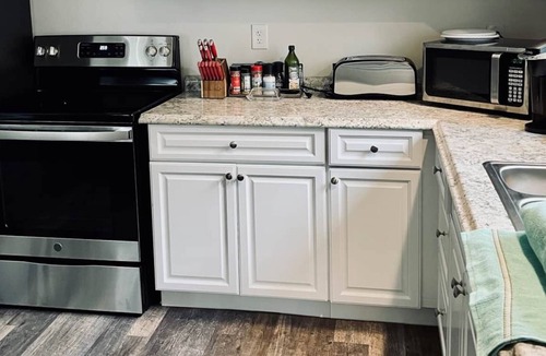 Vernon House | The Bird House, Vernon CT