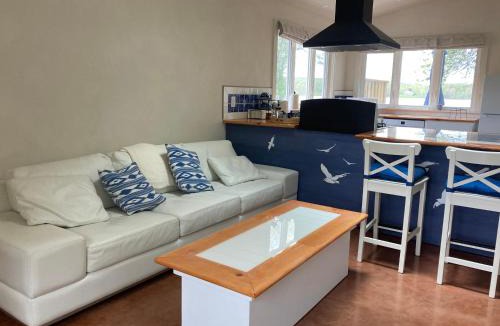 Little Harbour Apartment | The Bird in Hand