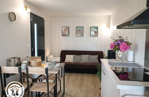 Prudhomat House | The Bird Room