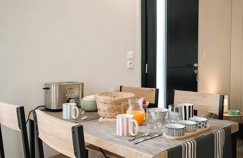 Prudhomat House | The Bird Room