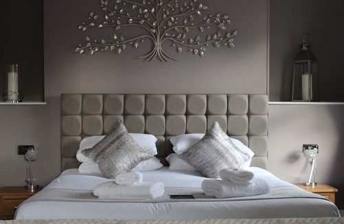 Bembridge Hotel | The Birdham Hotel & Restaurant