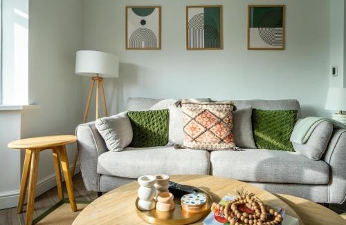 Heworth House | The Birdie