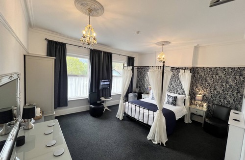 Shanklin House | The Birkdale Guest House