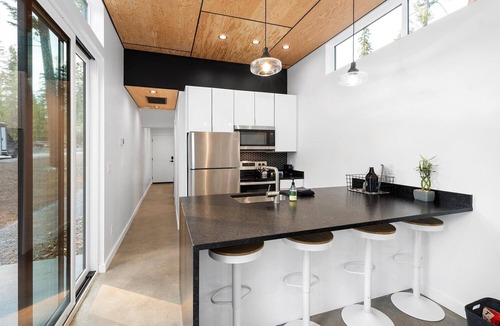 Lakeside Cabin | The Bitterroot at Stoner Creek Cabins