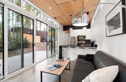 Lakeside Cabin | The Bitterroot at Stoner Creek Cabins