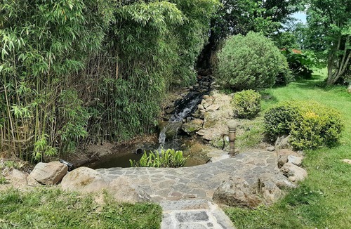 Saint-Sauveur-des-Landes House | The blue house