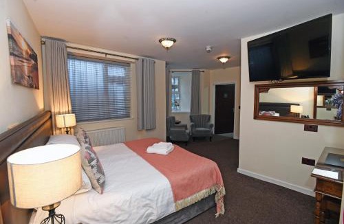 Bont Newydd Hotel | The Black Boy Inn