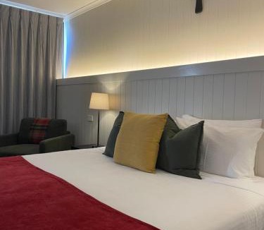 Traralgon Hotel | The Black Bull Motel