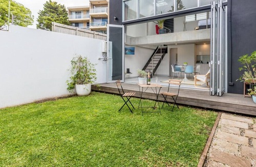 Waverley Apartment | The Black Haus Bronte