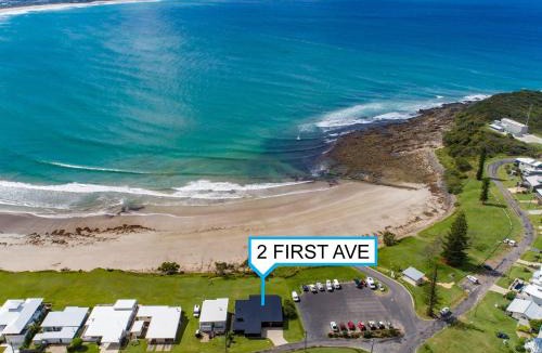 Arrawarra Headland House | The Black House