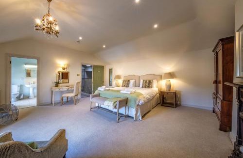 Long Melford Hotel | The Black Lion, Long Melford