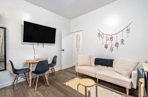 Midtown West House | The Black Nut NYC