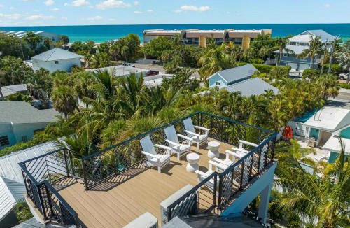 Holmes Beach House | The Black Pearl