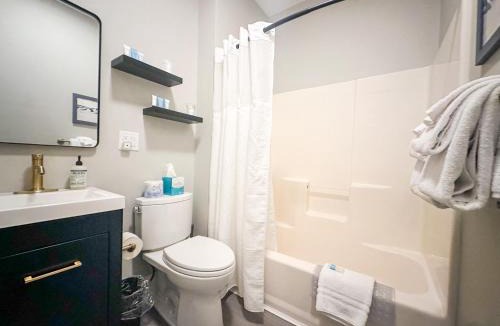 Amherst Hotel | The Black Walnut Inn