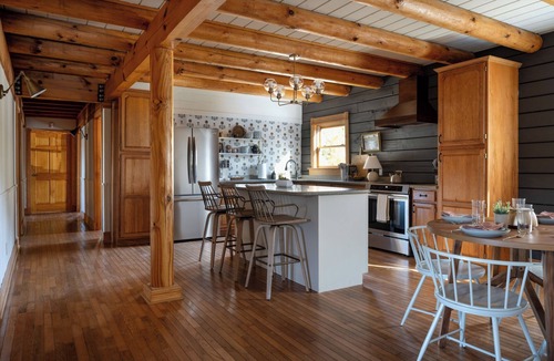 Baxter Cabin | The Blackburn Grand Cabin