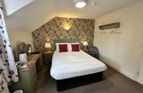 Halland Hotel | The Blacksmiths Arms