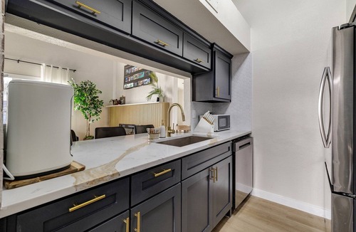 The Colony House | The Blackstone Haven