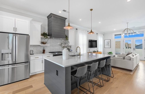 Pittsburgh House | The Blackstone Manor