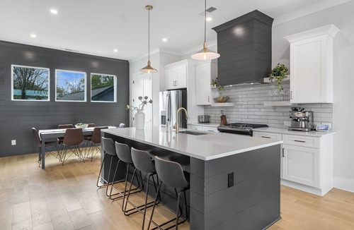 Pittsburgh House | The Blackstone Manor