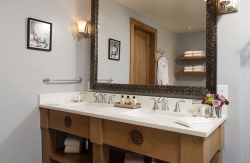 Taos Ski Valley Hotel | The Blake at Taos Ski Valley
